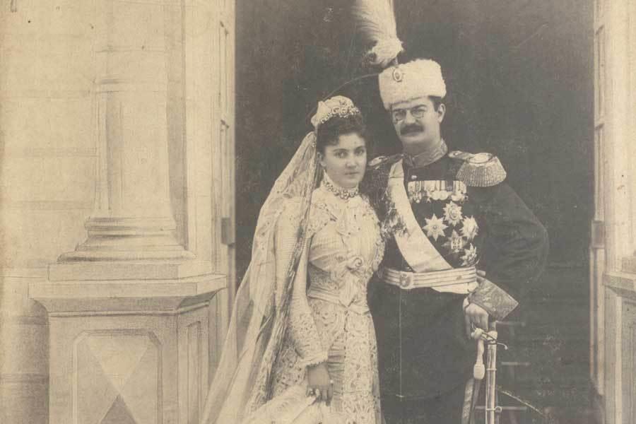 U Beogradu ubijeni kralj Aleksandar Obrenović i njegova žena Draga Mašin