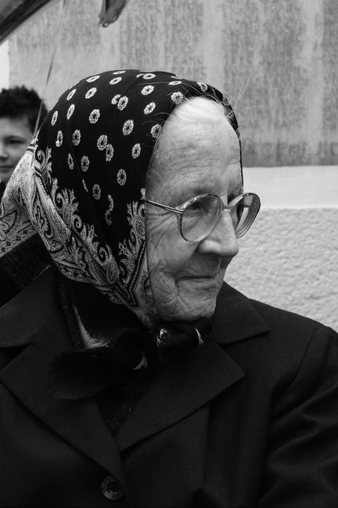 2001 - Francuskinja Mari Bremont, za koju se verovalo da je najstarija osoba na svetu