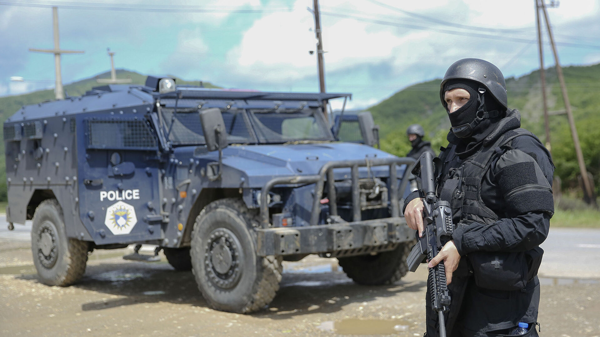 Kosovski specijalci na  prelazima Jarinje i Brnjak