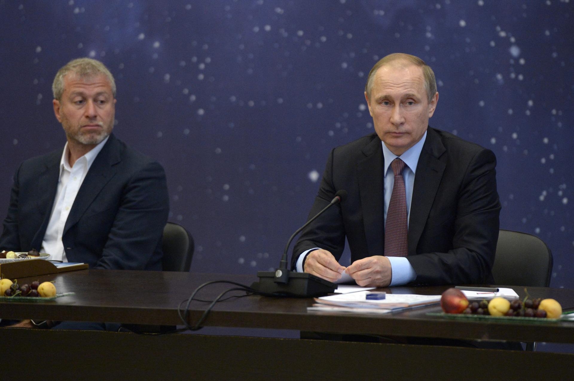 Tajms: Abramovič posreduje između Putina i Zelenskog