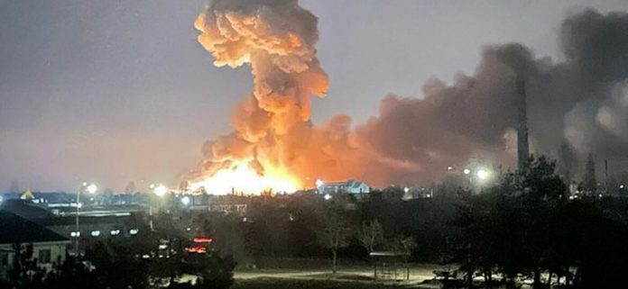 ++ La presidenza ucraina diffonde la foto dell'attacco a Kiev ++