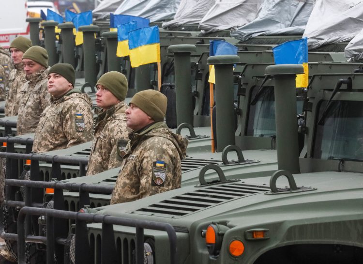 Lavrov: NATO kontroliše vojsku Ukrajine