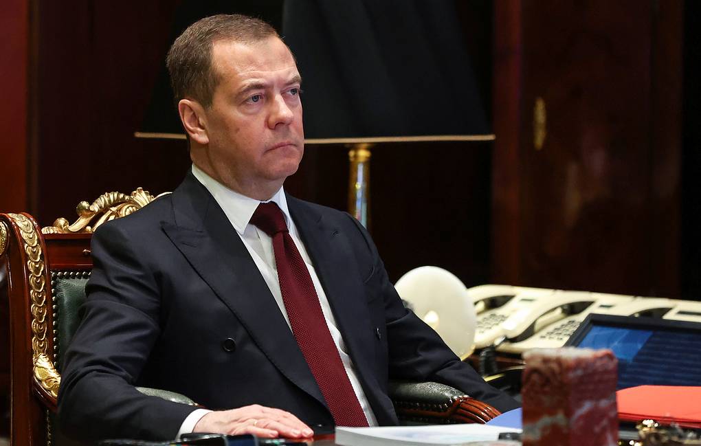 Medvedev:  „Rat protiv Sotone u Ukrajini“
