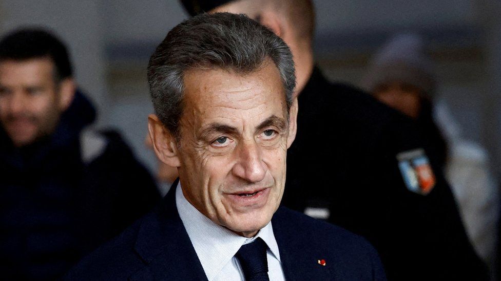 Sarkozi osuđen zbog korupcije