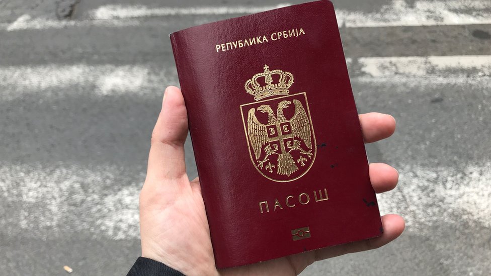 „Zlatni pasoši“ Srbije za Ruse