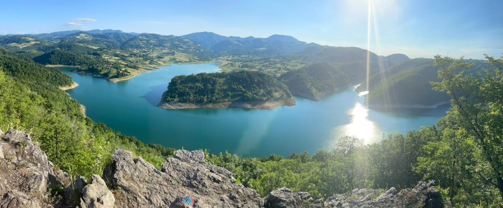 Promenljivo oblačno i toplo