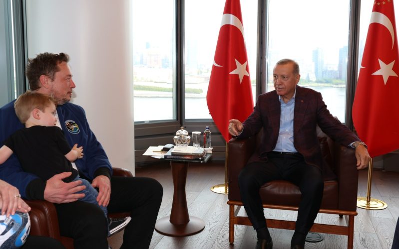 Erdogan pozvao Maska da  gradi fabriku u Turskoj