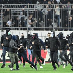 Haos posle derbija u Splitu – povređeno 8 policajaca