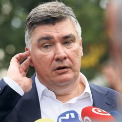 Milanović podneo ostavku